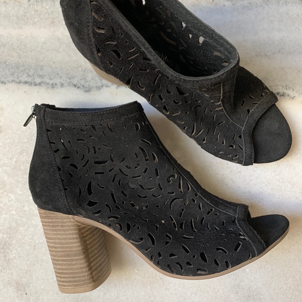 Anthropologie |  Morena Gabbrielli Floral Shooties